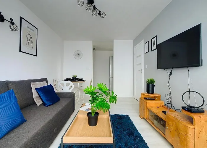 Warsaw Inside Solec With Private Parking