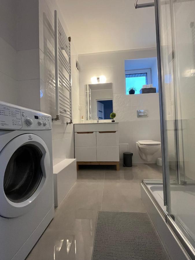 Inside Solec With Private Parking Apartmán *